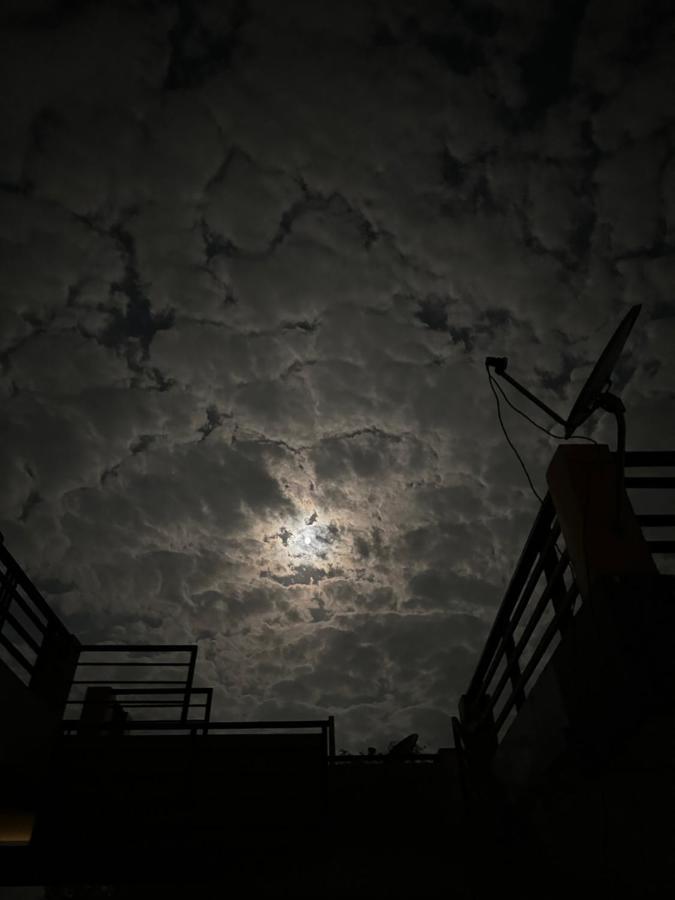 Kaashi Flora Villa Varanasi Bagian luar foto