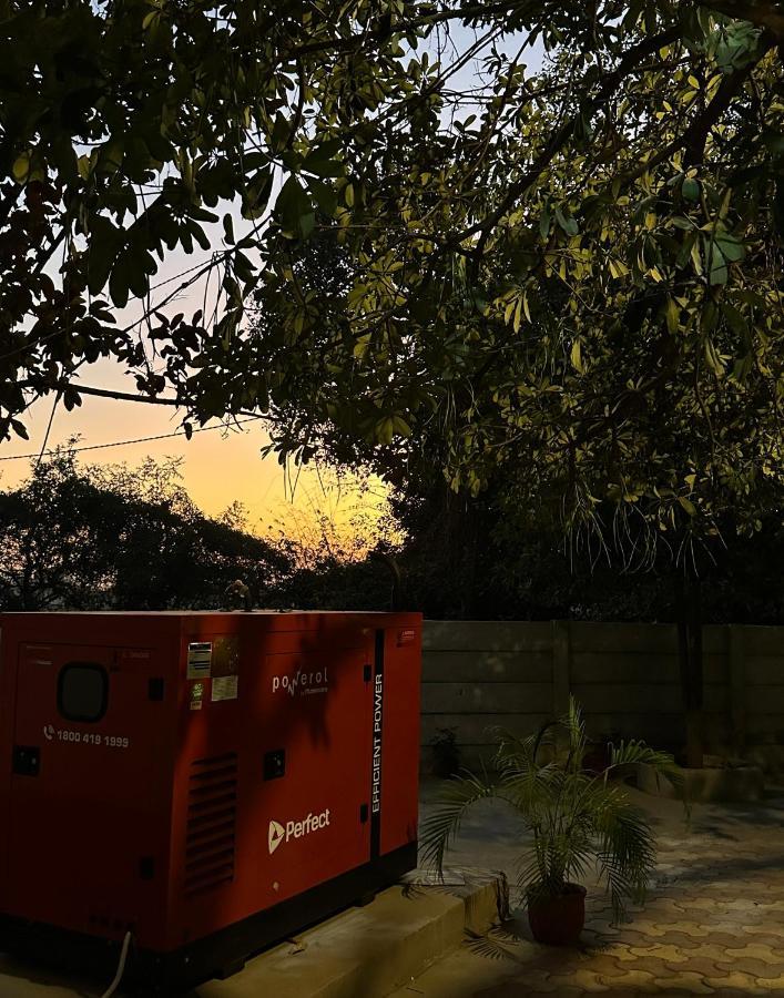 Kaashi Flora Villa Varanasi Bagian luar foto