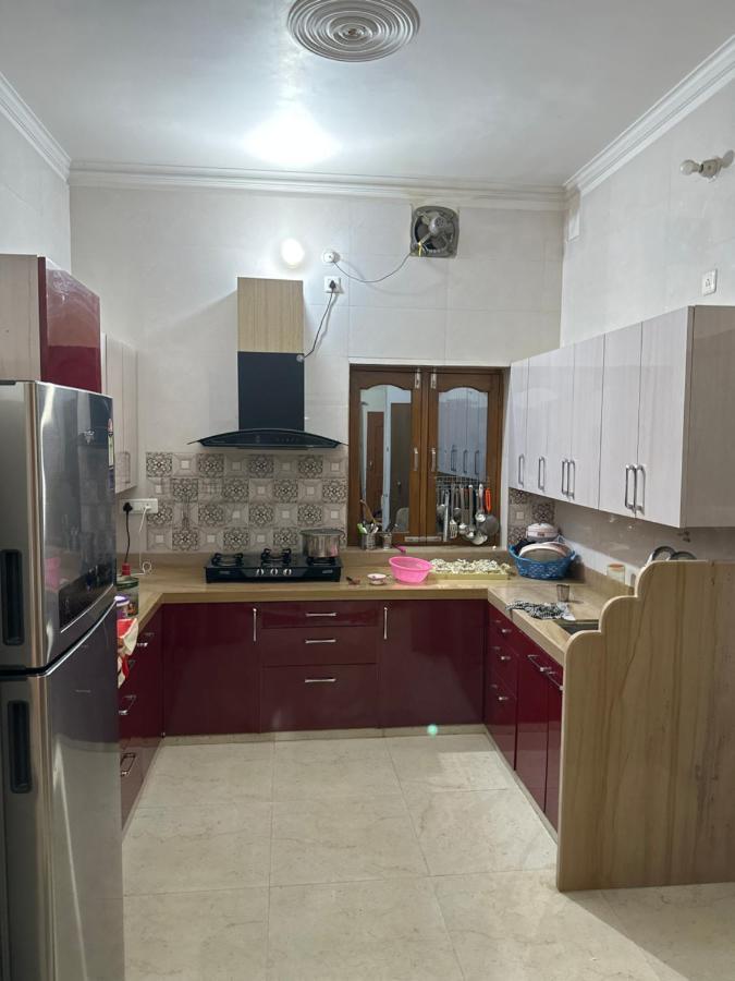 Kaashi Flora Villa Varanasi Bagian luar foto