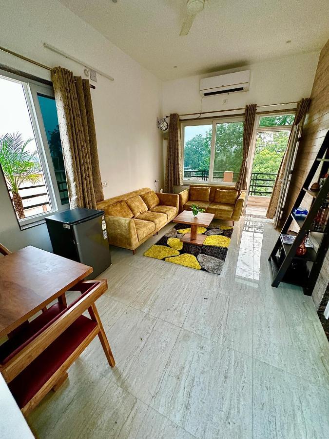 Kaashi Flora Villa Varanasi Bagian luar foto