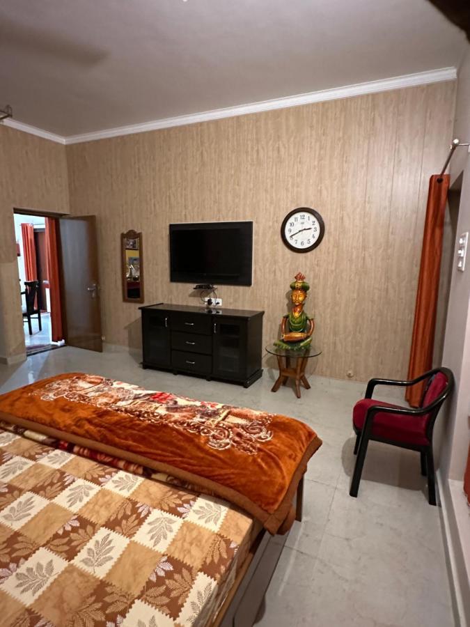 Kaashi Flora Villa Varanasi Bagian luar foto