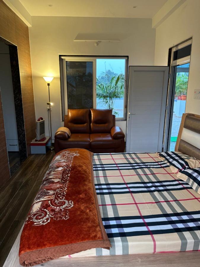 Kaashi Flora Villa Varanasi Bagian luar foto